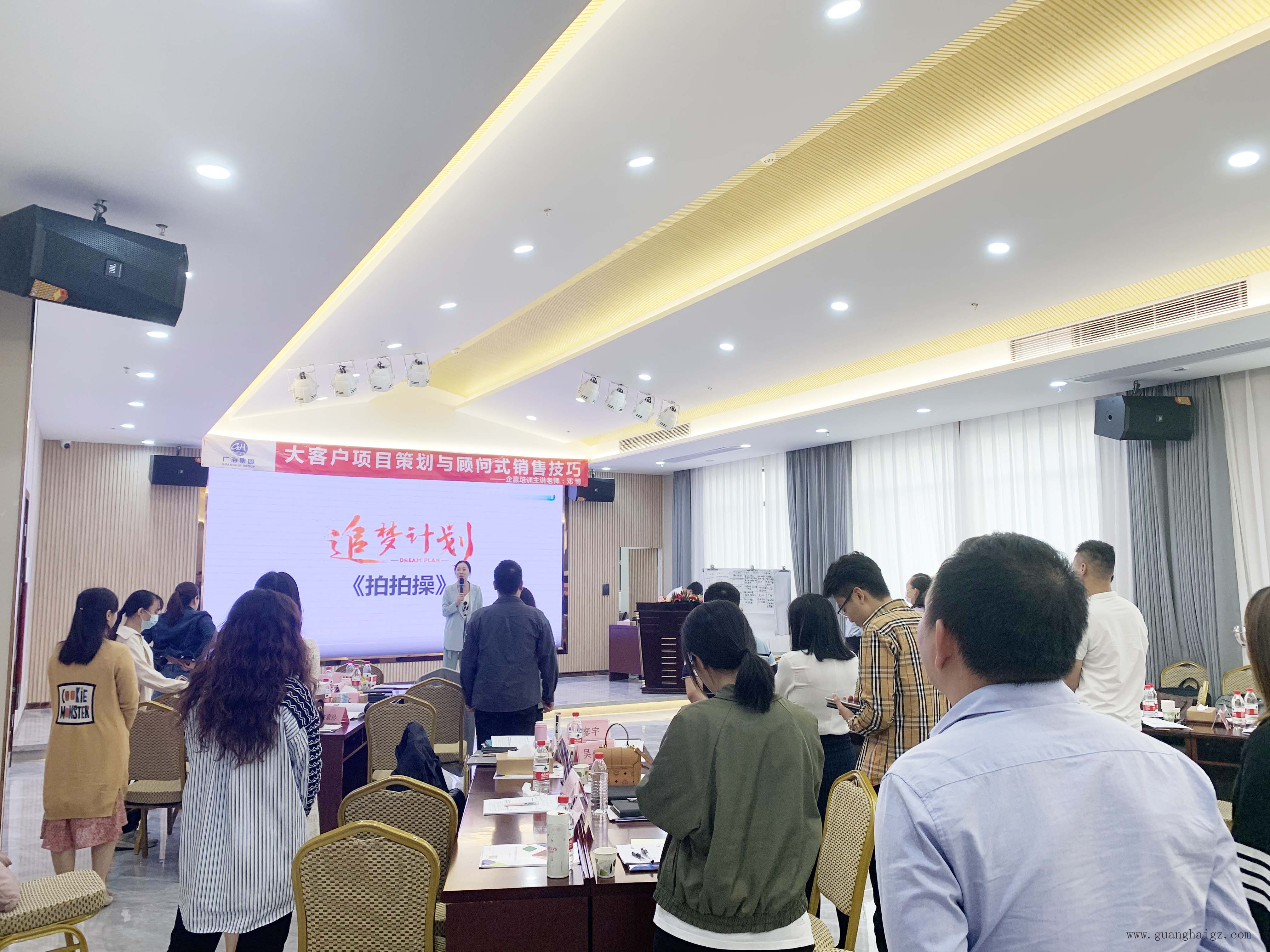 �ײ���-׷�󿵽�,����һ������